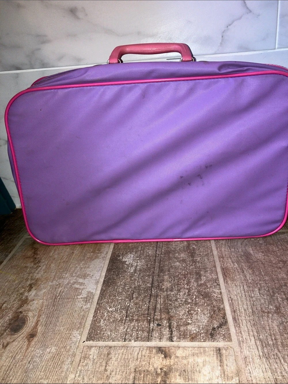 HALLMARK 1984 VINTAGE SUITCASE 18x11 RARE HUGGA BUNCH FREE HUGS